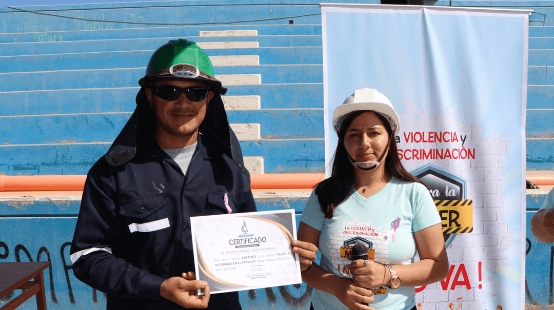 CAPACITACIÓN Y CERTIFICACIÓN AL PERSONAL EN OBRA EN LA CAMPAÑA EN LA LUCHA CONTRA LA VIOLENCIA Y DISCRIMINACIÓN HACIA LA MUJER